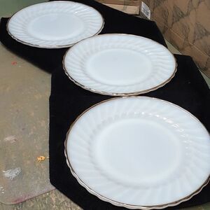 Anchor Hocking Suburbia Fire King Swirl 10" dinner plates with gold trim,3 pc